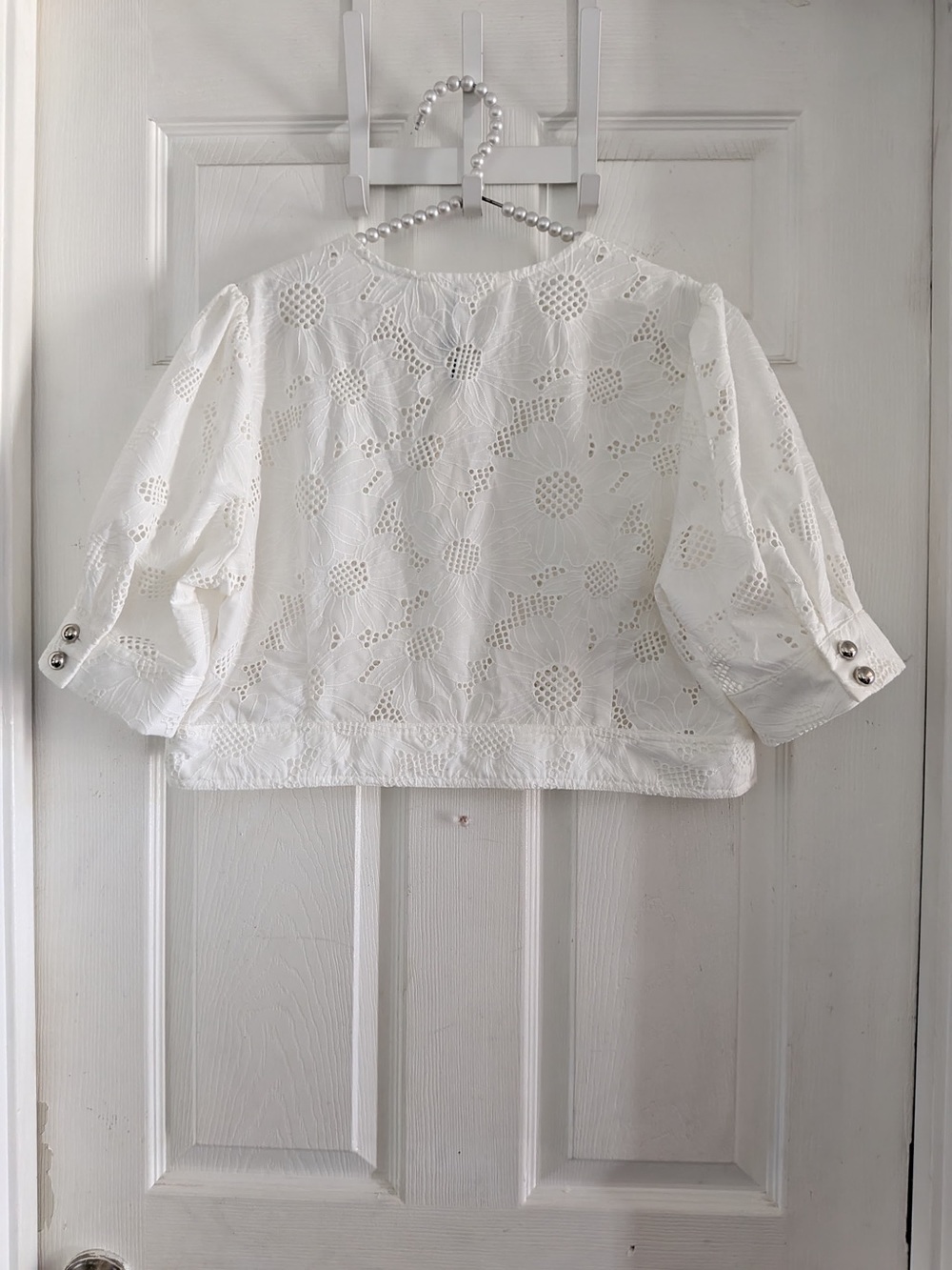 Commense Multi-Button Embroidery Shorts Set - Picture 10 of 14